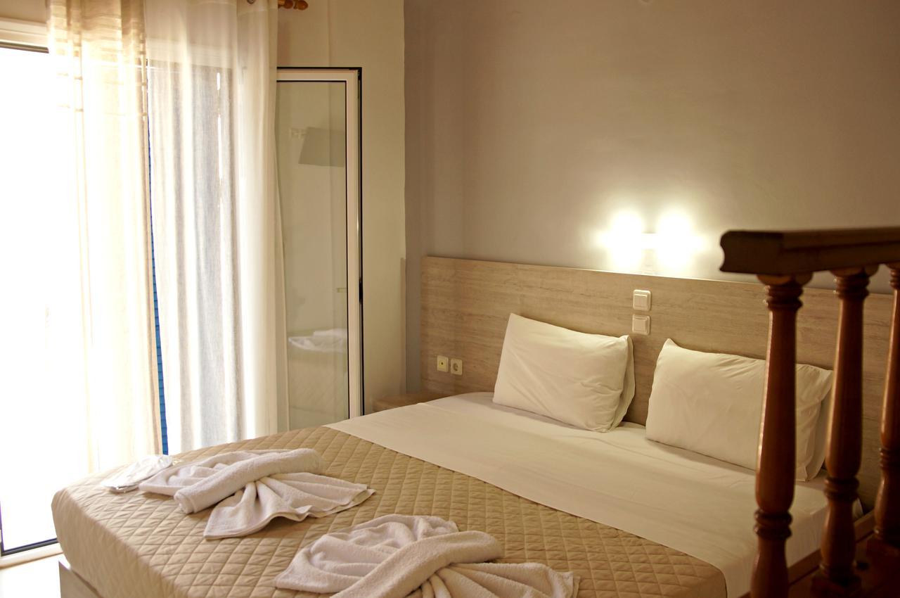 Hotel Αnna à Loutró Extérieur photo