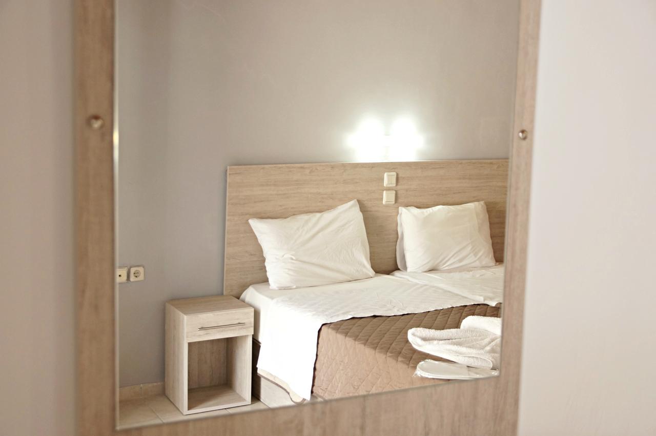 Hotel Αnna à Loutró Extérieur photo